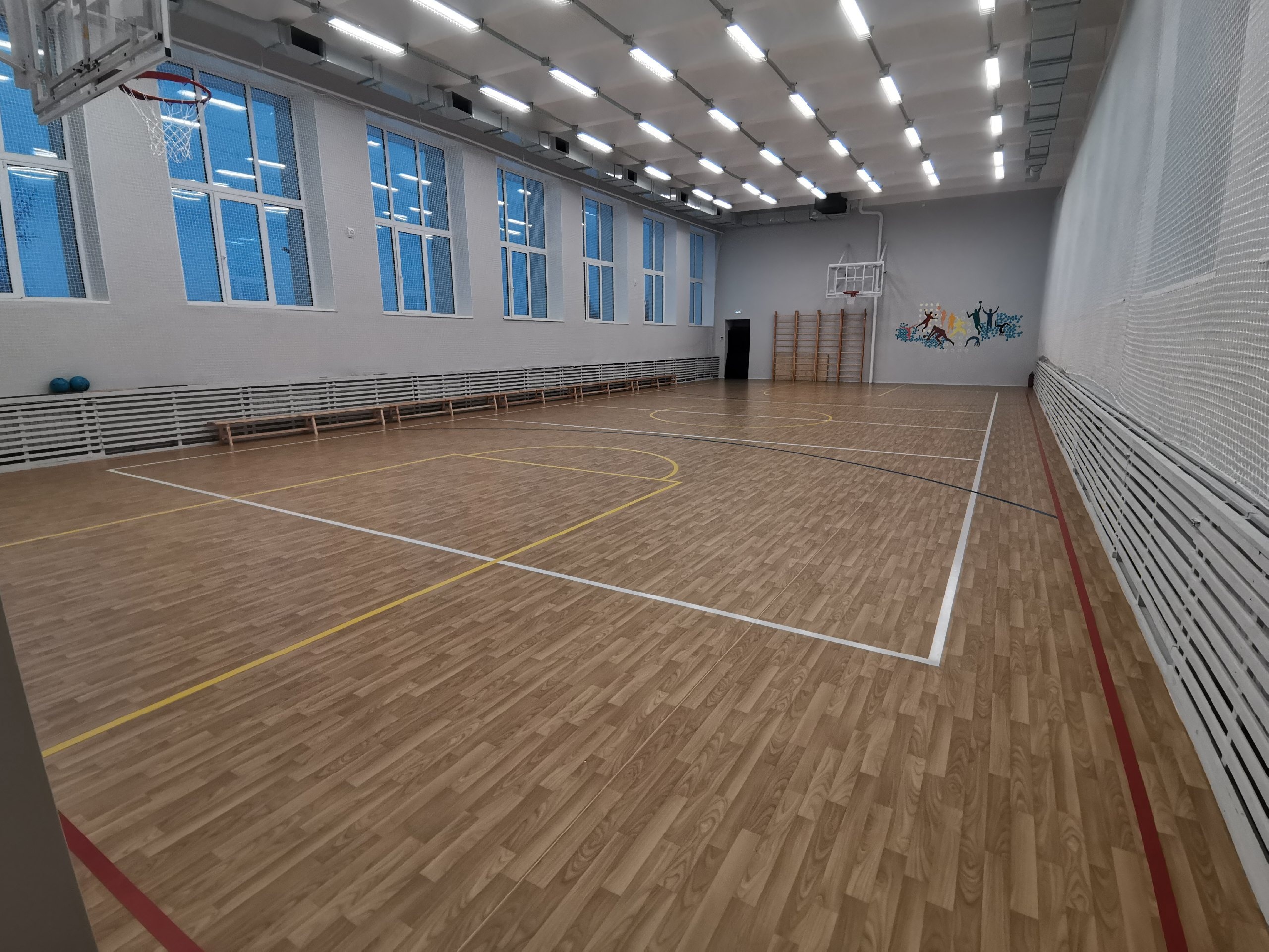 Спортивный зал в начальной школе
